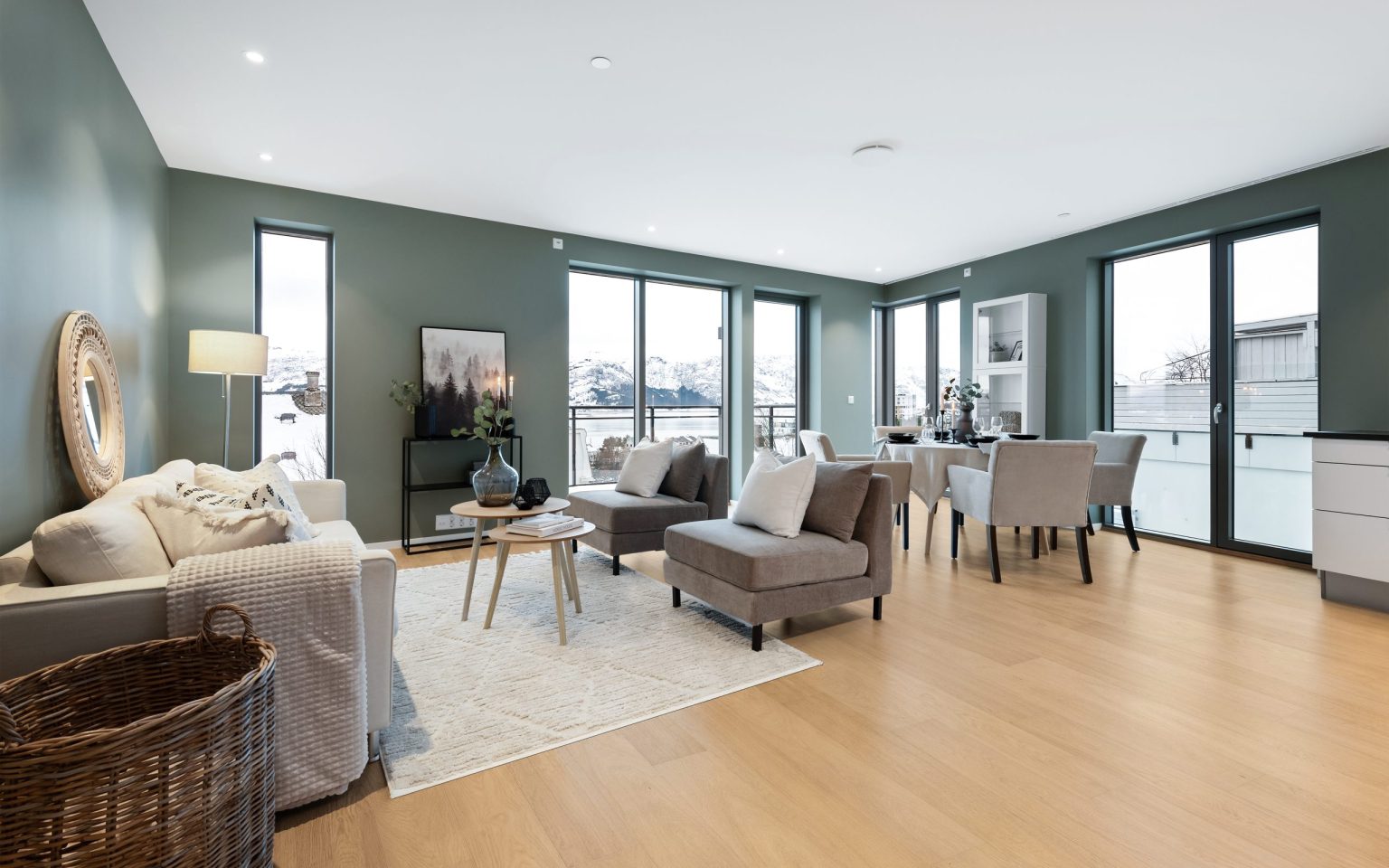 LV-1201-铺装图-Rooms-scaled-e1733154331664-1536x960